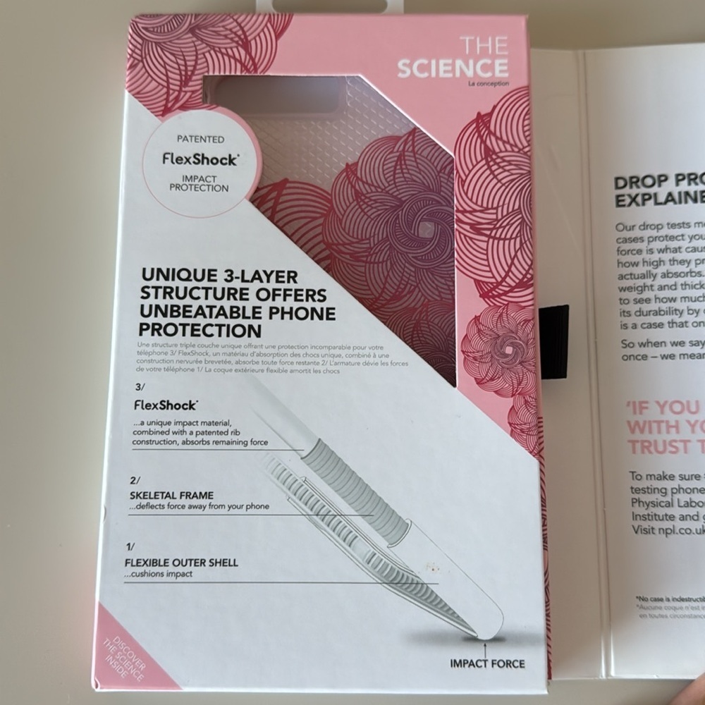 Tech 21 iPhone 8 Plus protective case - Picture 4 of 11